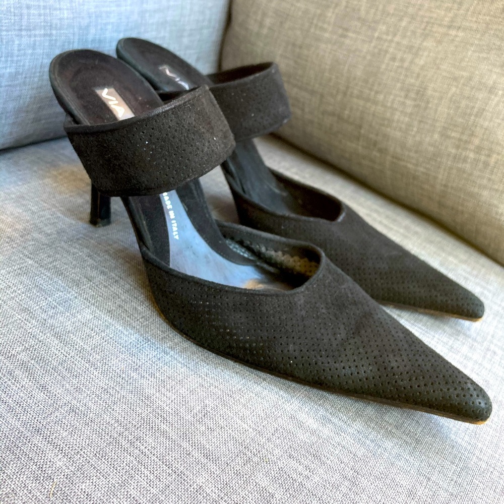Black Velvet Via Spiga Strappy Pumps